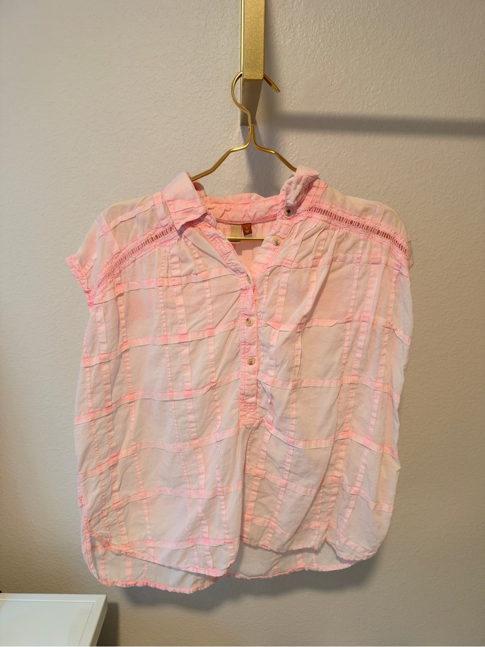 Pilcro Pink Short-Sleeve Button-Front Blouse
